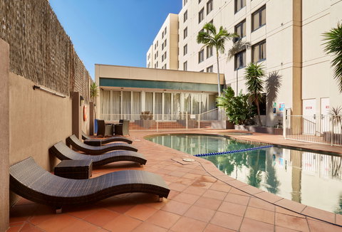 Holiday Inn Parramatta - Coogee Beach Accommodation 9