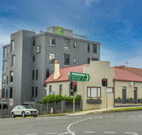Holiday Inn Stes Parramatta Mar - Coogee Beach Accommodation