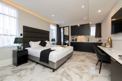 Holiday Inn Stes Parramatta Mar - Coogee Beach Accommodation 8