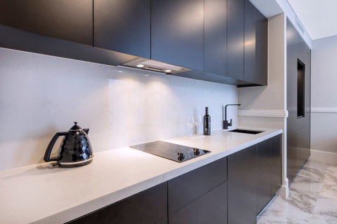 Holiday Inn Stes Parramatta Mar - Coogee Beach Accommodation 9