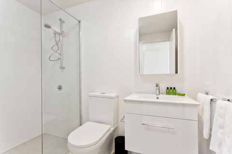 Arise Soda - Coogee Beach Accommodation 12
