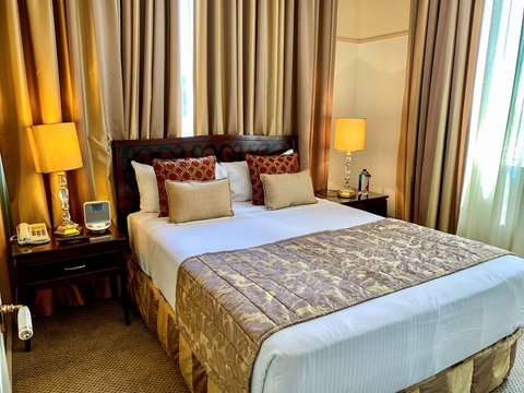 Royal Albert Hotel - Coogee Beach Accommodation 1