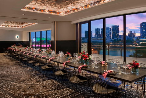 W Brisbane - Coogee Beach Accommodation 3