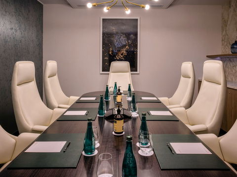 Moevenpick Hotel Hobart - Coogee Beach Accommodation 7