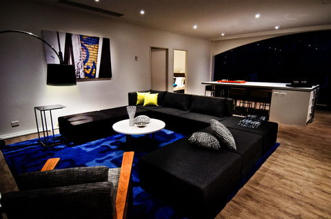 Ovolo Laneways - Coogee Beach Accommodation 3