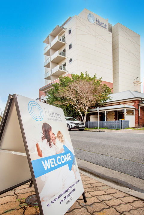 Hume Serviced Apartments - Coogee Beach Accommodation 4