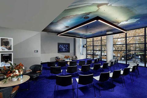 QT Melbourne - Coogee Beach Accommodation 9