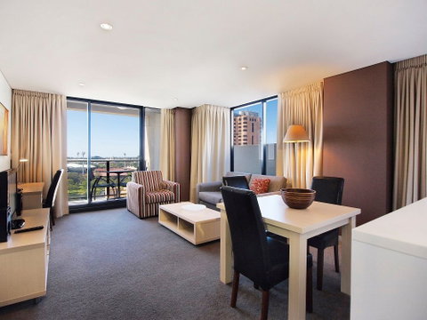 Oaks Horizons Hotel - Coogee Beach Accommodation 4