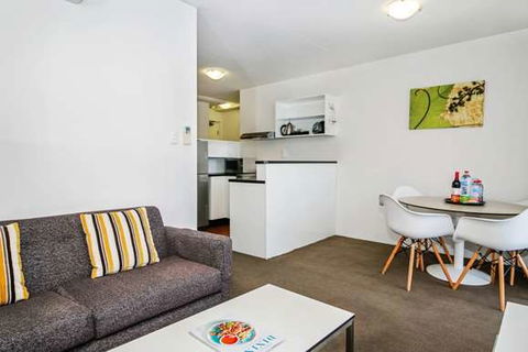 BreakFree Adelaide On Hindley - Coogee Beach Accommodation 15