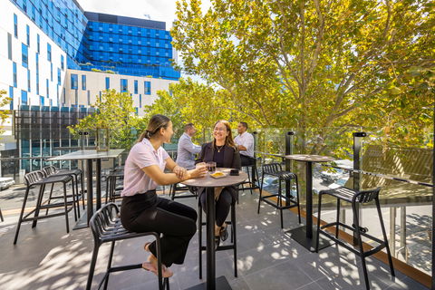TRYP By Wyndham Pulteney Street - Coogee Beach Accommodation 1
