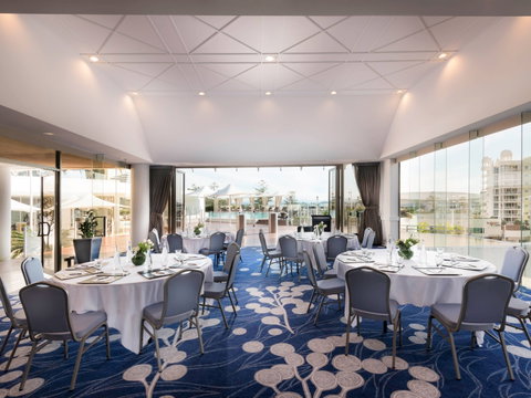 Sofitel Gold Coast - Coogee Beach Accommodation 9