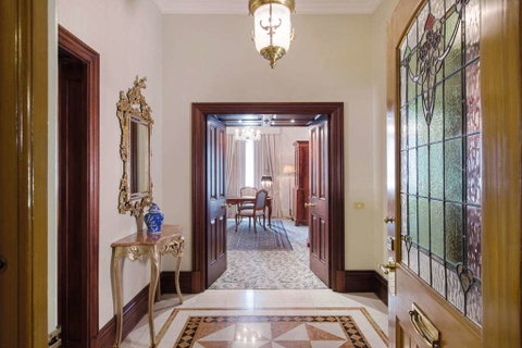 The Hotel Windsor - Coogee Beach Accommodation 1