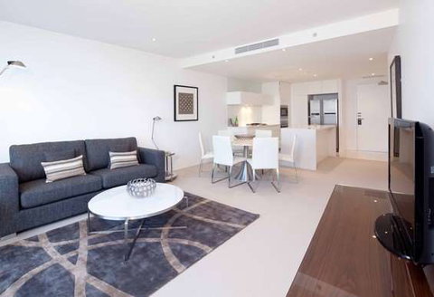 Peppers Broadbeach - Coogee Beach Accommodation 5
