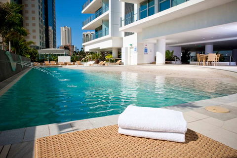 Wyndham Surfers Paradise Resort - Coogee Beach Accommodation 10