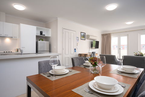 Aligned Corporate Residences Kew - Coogee Beach Accommodation 9