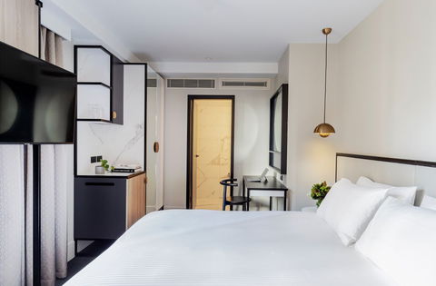 Brady Hotel Jones Lane - Coogee Beach Accommodation 2