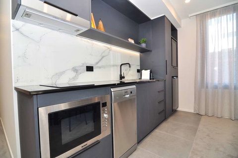 Deco Hotel - Coogee Beach Accommodation 5