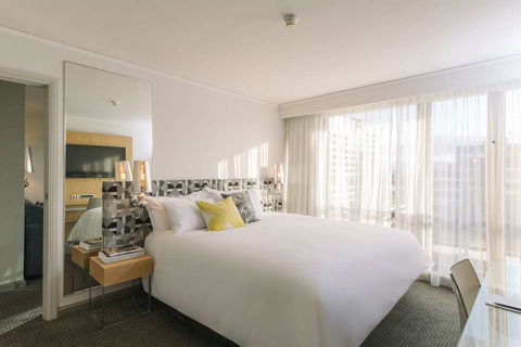QT Canberra - Coogee Beach Accommodation 16