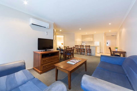 Canberra Parklands Central - Coogee Beach Accommodation 3