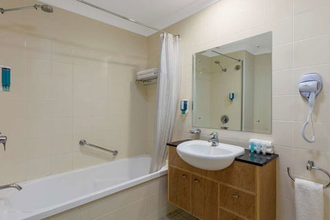 Nesuto Canberra Apartment Hotel - Coogee Beach Accommodation 3
