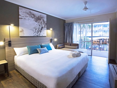 Mantra Club Croc - Coogee Beach Accommodation 3