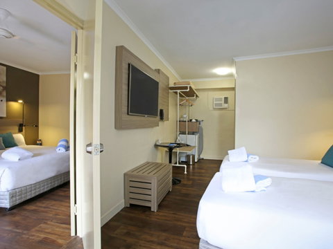 Mantra Club Croc - Coogee Beach Accommodation 5