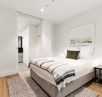 Tyrian Serviced Apts Albert Park Lane - Coogee Beach Accommodation