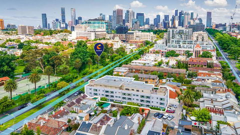 Comfort Hotel East Melbourne - Coogee Beach Accommodation 3