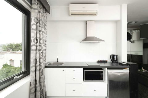 Comfort Hotel East Melbourne - Coogee Beach Accommodation 9