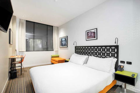 The Constance - Coogee Beach Accommodation 12