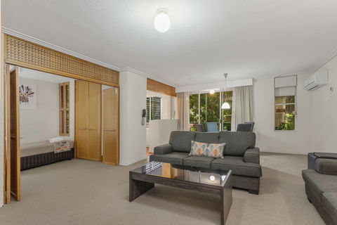 The Airport International Motel - Coogee Beach Accommodation 8