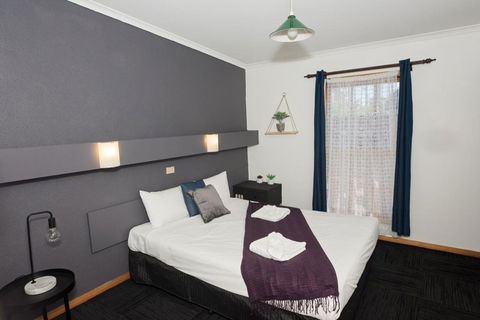 Elm Court Motel - Coogee Beach Accommodation 0