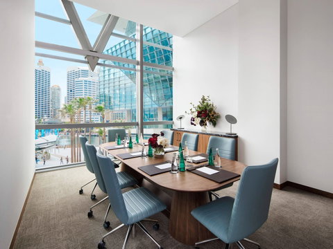 Sofitel Sydney Darling Harbour - Coogee Beach Accommodation 9
