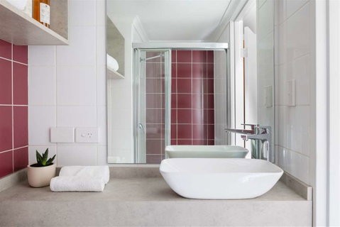 Hotel Hacienda - Coogee Beach Accommodation 2
