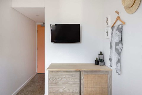 Hotel Hacienda - Coogee Beach Accommodation 9