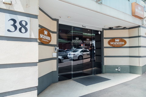 Seasons Darling Harbour - Coogee Beach Accommodation 1