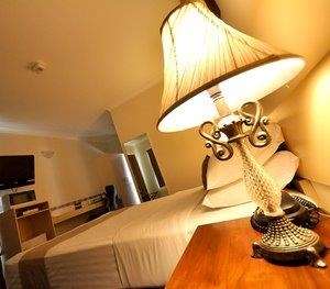 Emerald Maraboon Motor Inn - Coogee Beach Accommodation 11
