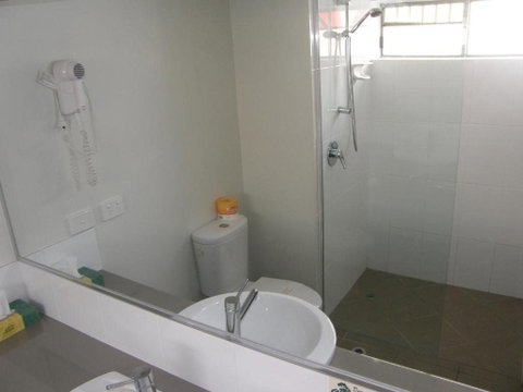Western Gateway Motel - Coogee Beach Accommodation 5