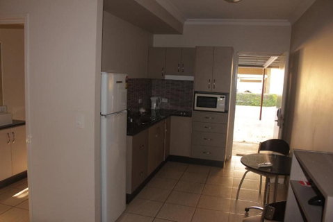 Western Gateway Motel - Coogee Beach Accommodation 12