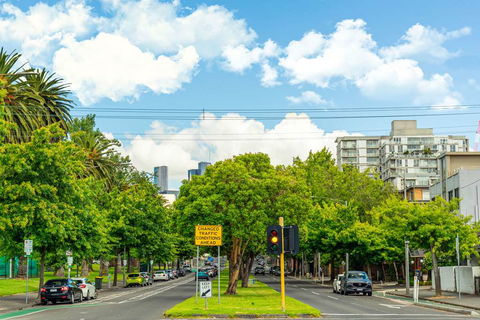 Comfort Hotel East Melbourne - Coogee Beach Accommodation 1