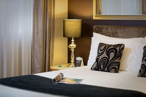 Treasury On Collins Hotel - Coogee Beach Accommodation 2