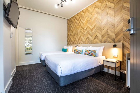 Nightcap At Sylvania Hotel - Coogee Beach Accommodation 1