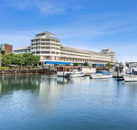 Shangri-La Hotel The Marina - Coogee Beach Accommodation