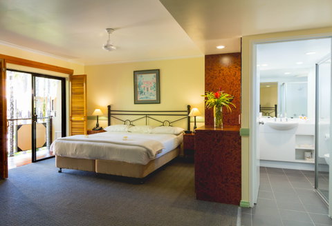 Palm Royale Cairns - Coogee Beach Accommodation 1