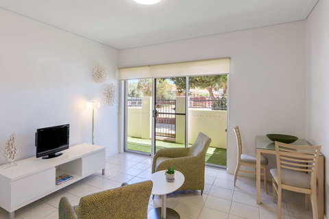 Nesuto Geraldton Apartment Hotel - Coogee Beach Accommodation 2