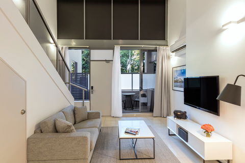 Meriton Suites Waterloo - Coogee Beach Accommodation 2