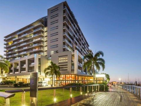 Sebel Cairns Harbour Lights - Coogee Beach Accommodation 1