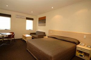 Red Bridge Motor Inn - Coogee Beach Accommodation 1