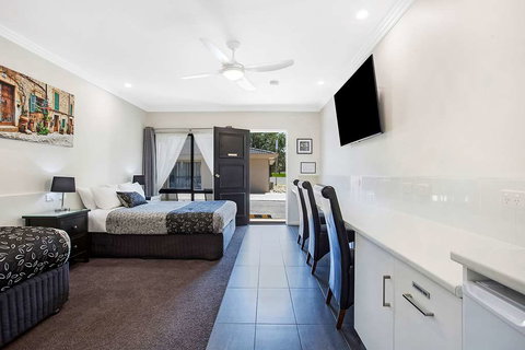 Comfort Inn May Park - Coogee Beach Accommodation 1