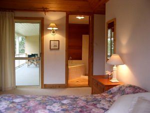 Kemeys Mountain Hideaway - Coogee Beach Accommodation 1